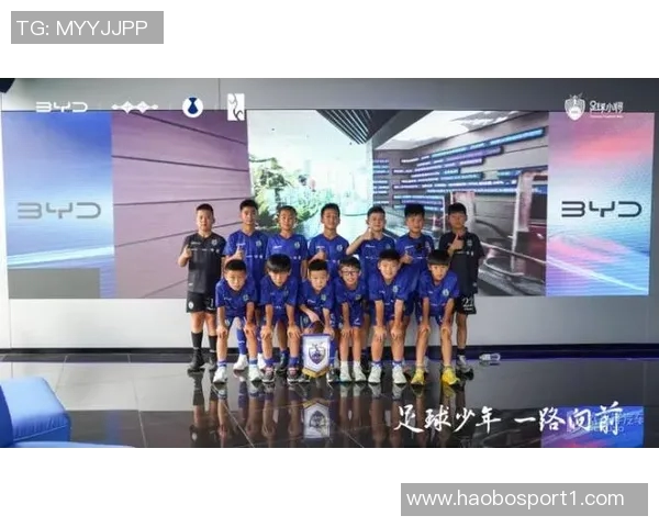 中国足球小将2015年泰国夺冠全胜战绩决赛击败毛剑卿执教的上海卿训